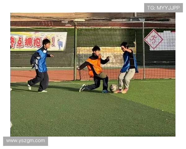 生命之杯燃情绿茵唤醒荣耀与激情交织的世界狂欢颂歌点燃梦想团结力量