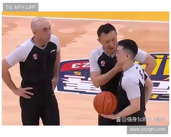 被误称为足球裁判的CBA裁判员资料曝光